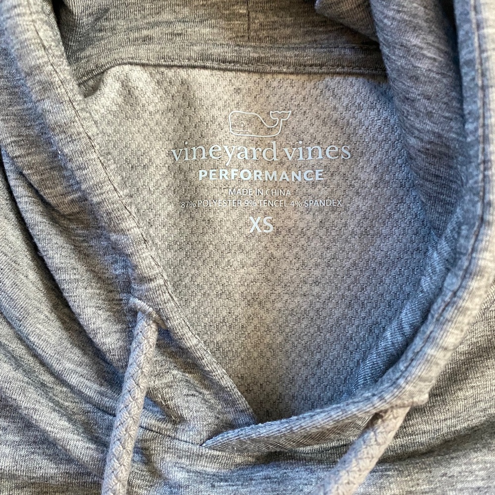 Vineyard Vines Long Sleeve Whale Performance Hoodie - Picture 6 of 10